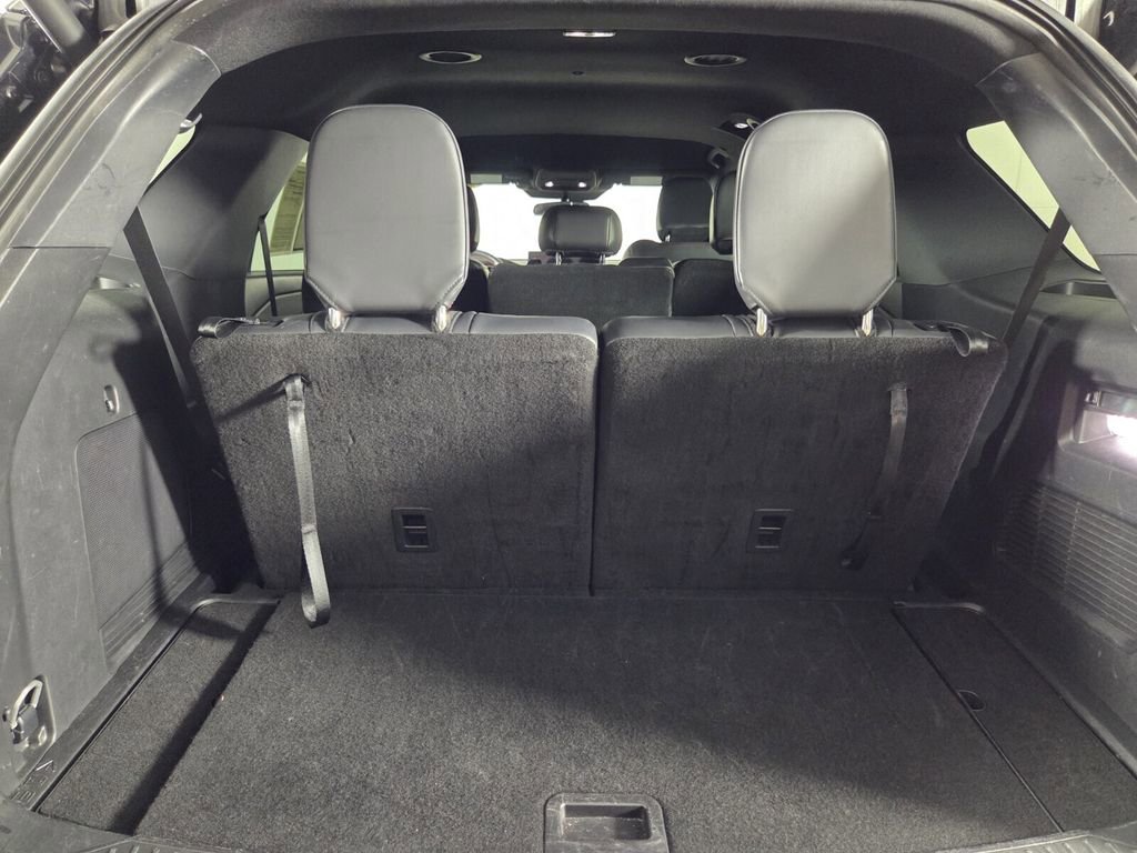 Used 2025 Ford Explorer ST-Line w/ ST-Line Street Pack image 25