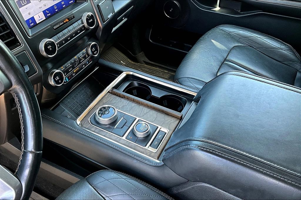 Used 2020 Ford Expedition Platinum image 17