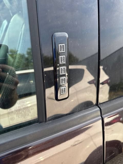 Used 2018 Ford F150 Lariat AWD/4WD image 7