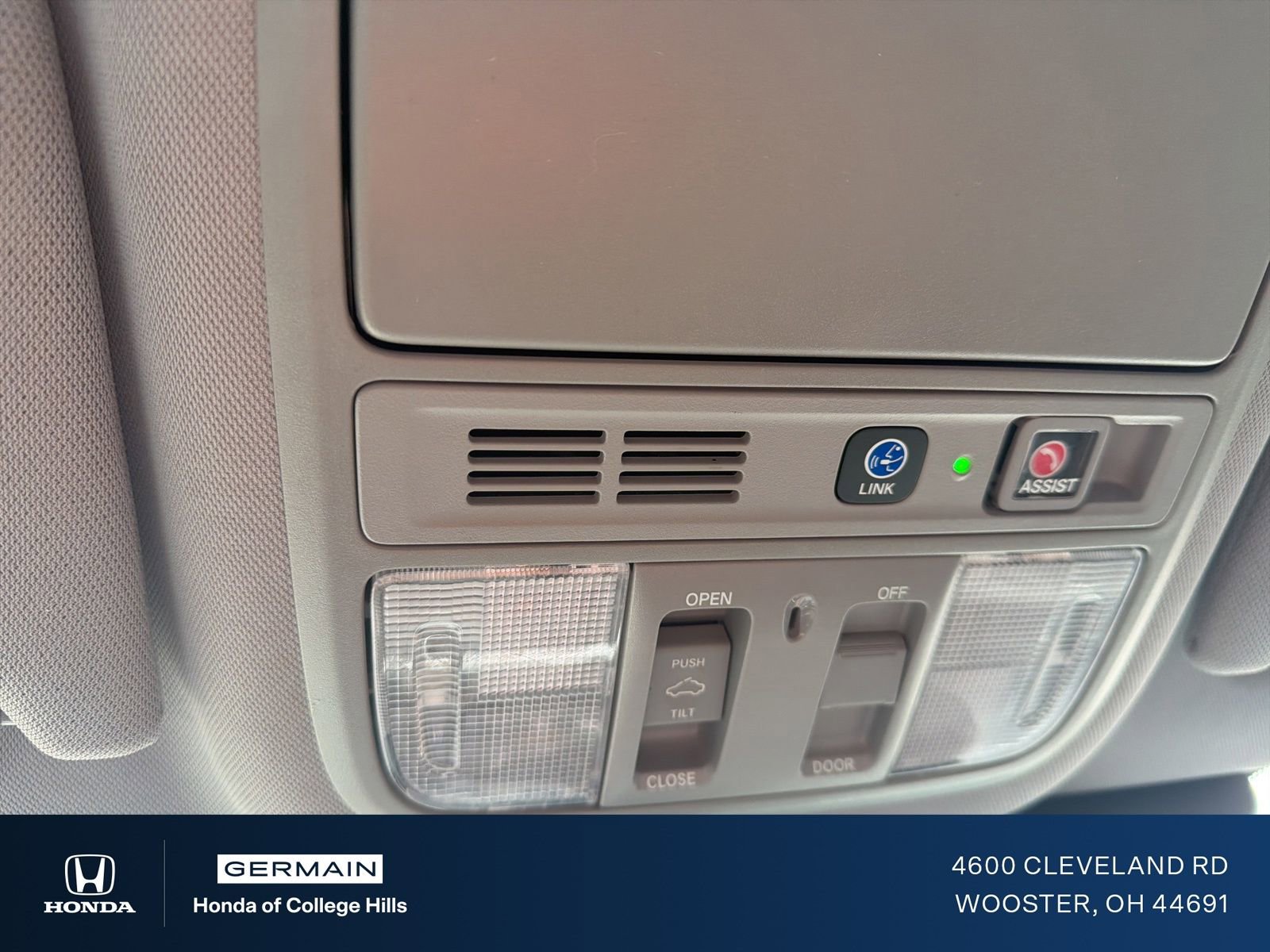 Used 2018 Honda Accord Touring image 24