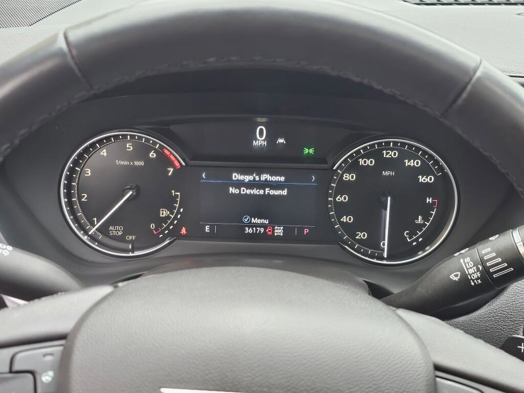 Used 2023 Cadillac XT4 Luxury w/ Cold Weather Package AWD/4WD image 31