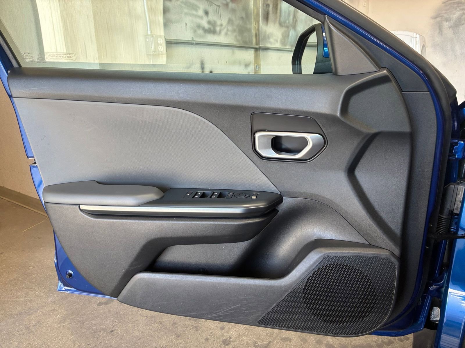 Used 2025 Kia K4 LXS image 18