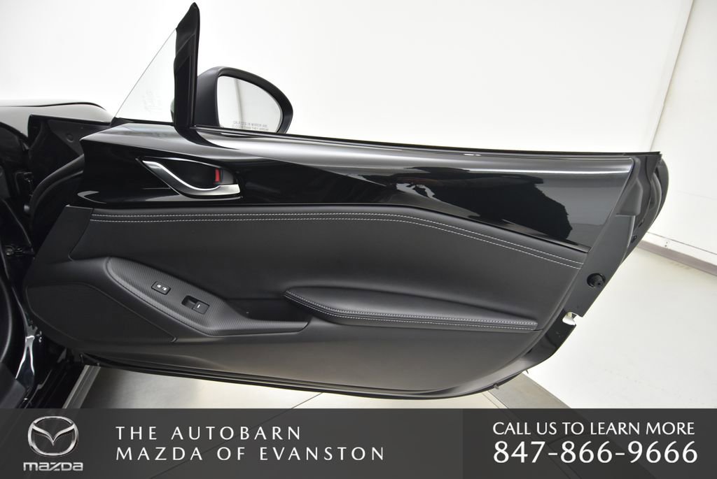 New 2026 MAZDA MX-5 Miata Club w/ Weather Package RWD image 38