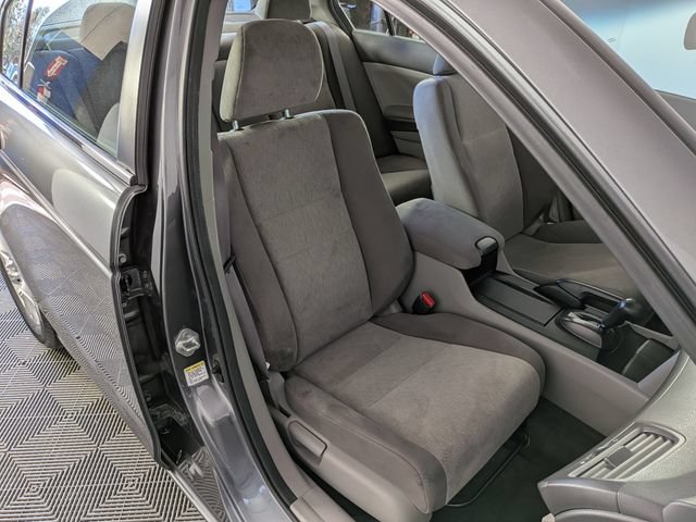Used 2010 Honda Accord LX-P image 28