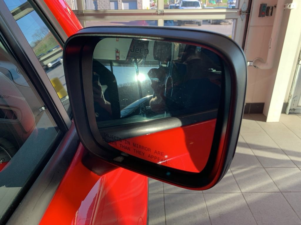 Used 2018 Jeep Renegade Sport w/ Power & Air Group image 22