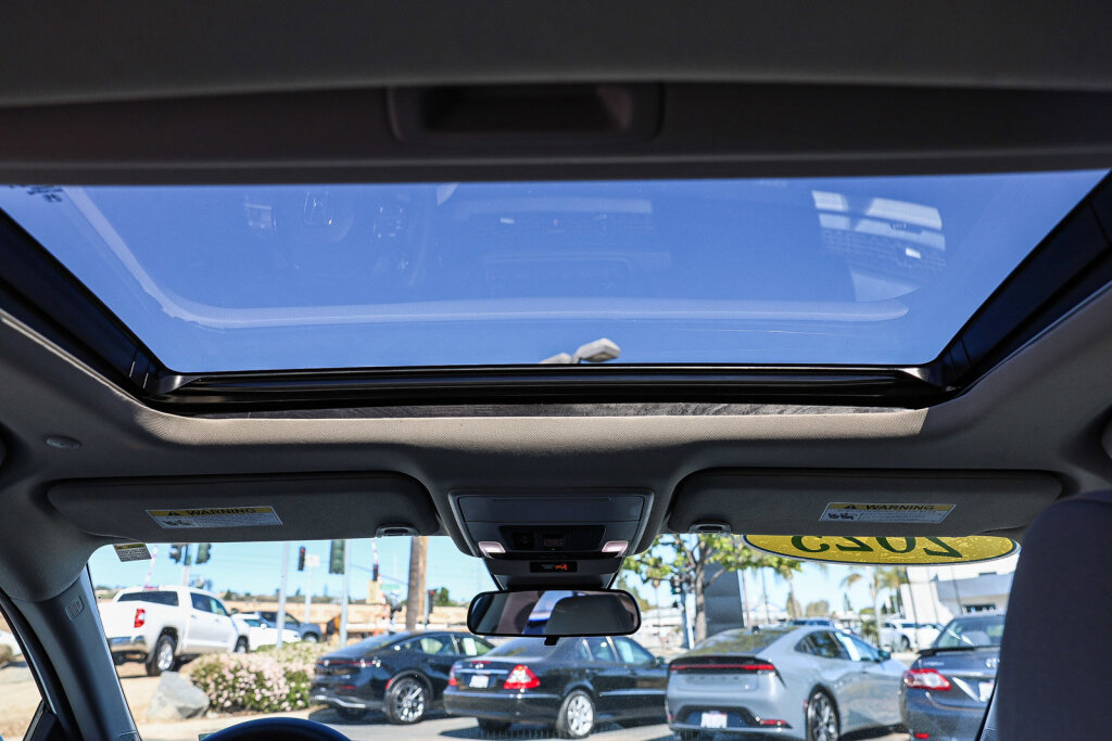 Used 2025 Honda Accord SE image 7