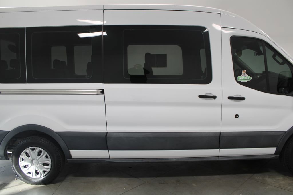 Used 2017 Ford Transit 350 XLT image 11