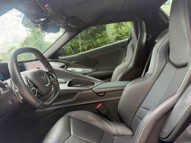 Used 2022 Chevrolet Corvette Stingray Convertible w/ Z51 Performance Package RWD image 16