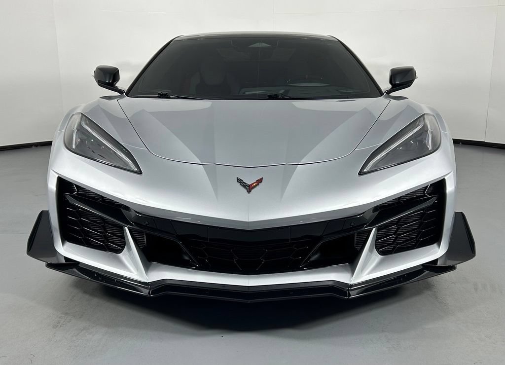 Used 2026 Chevrolet Corvette Z06 RWD image 7