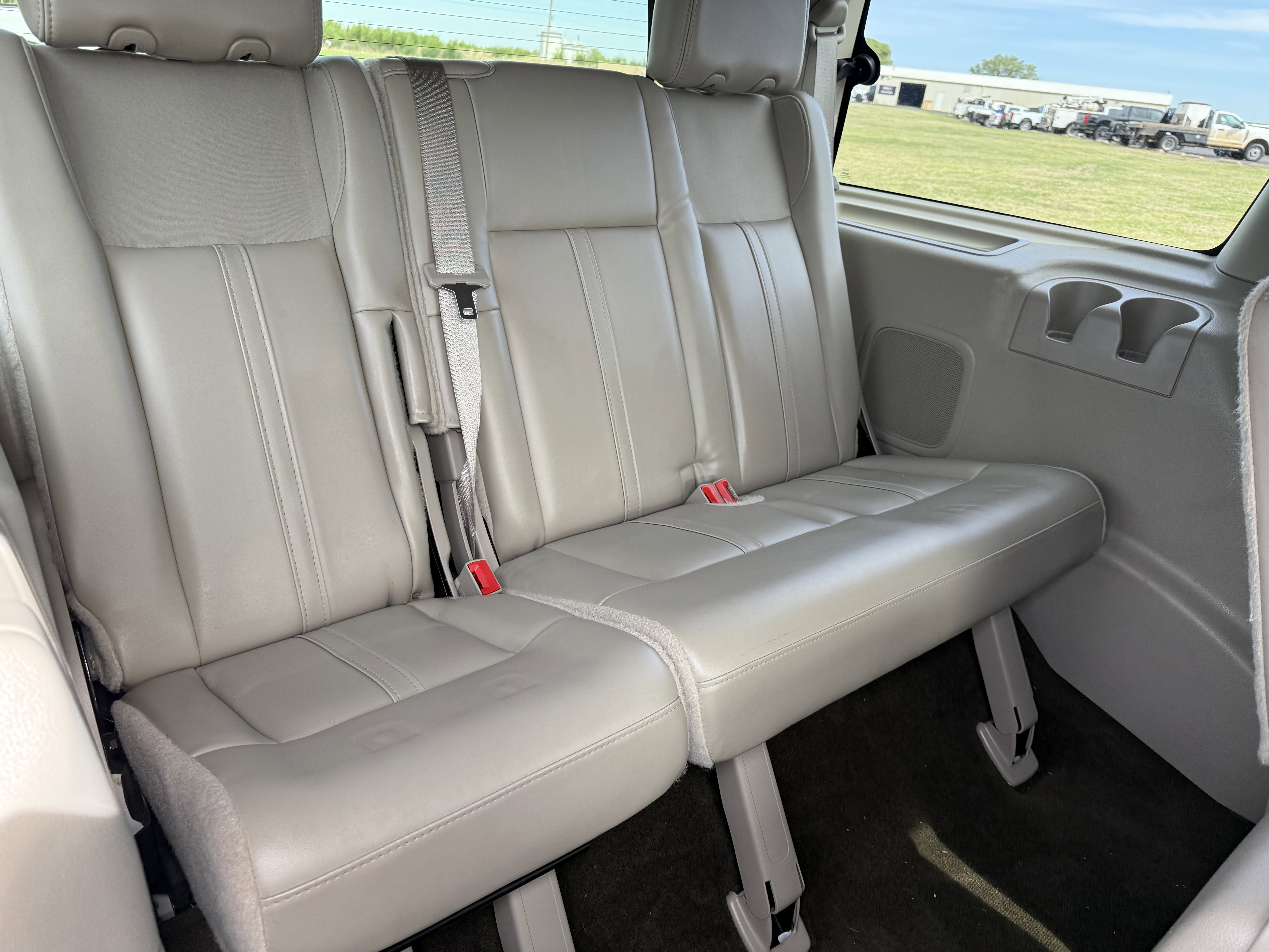 Used 2015 Lincoln Navigator 4WD image 12