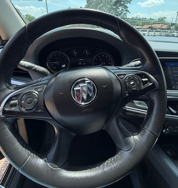 Used 2021 Buick Enclave Essence FWD image 10