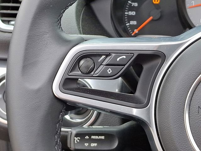 Used 2022 Porsche 718 Boxster S image 19