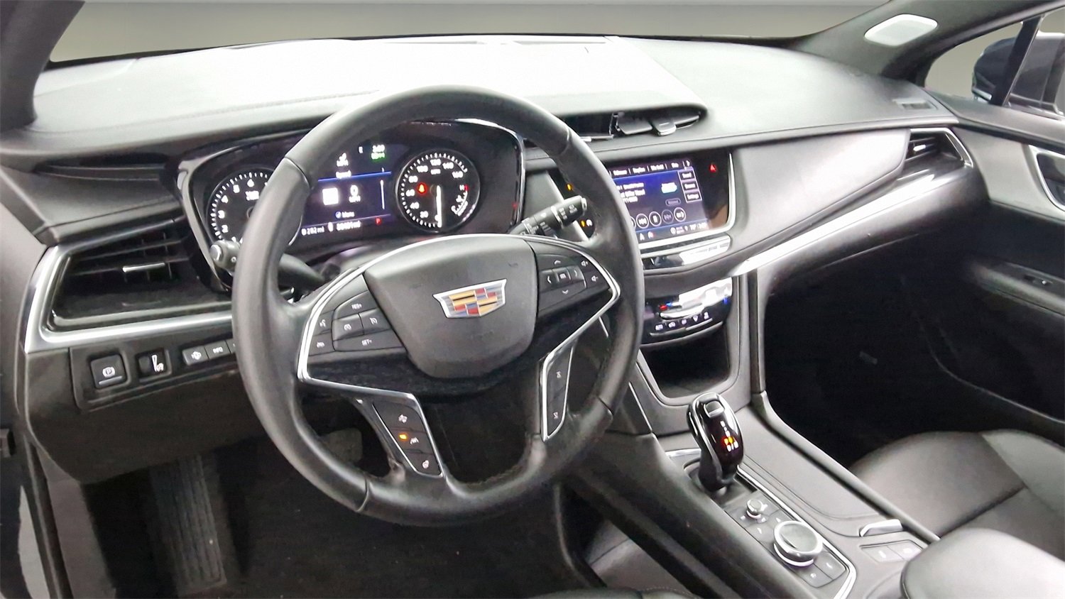 Used 2022 Cadillac XT5 Premium Luxury w/ Technology Package image 13