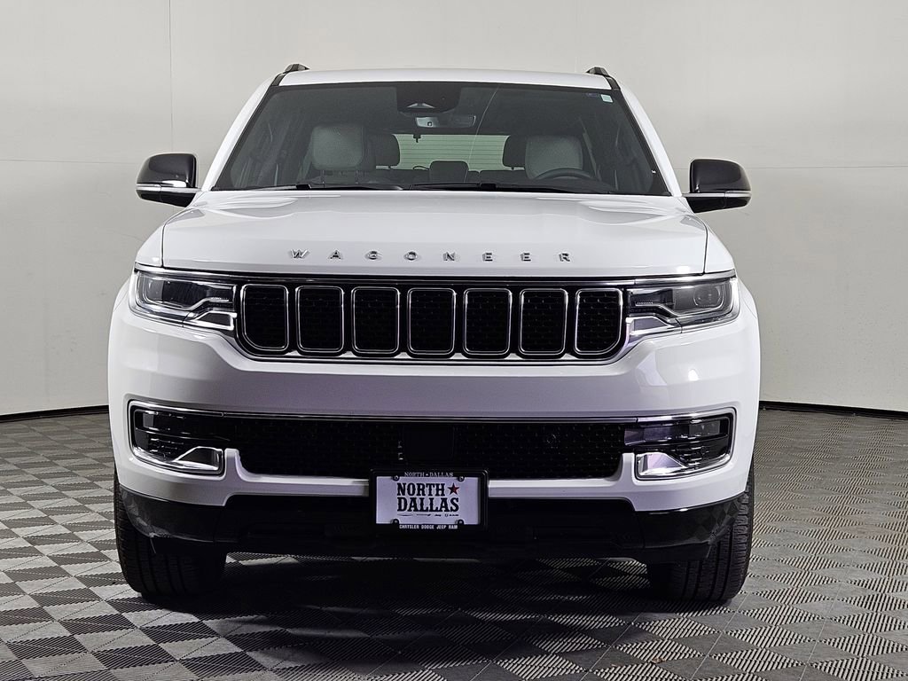 Used 2025 Jeep Wagoneer 2WD image 2