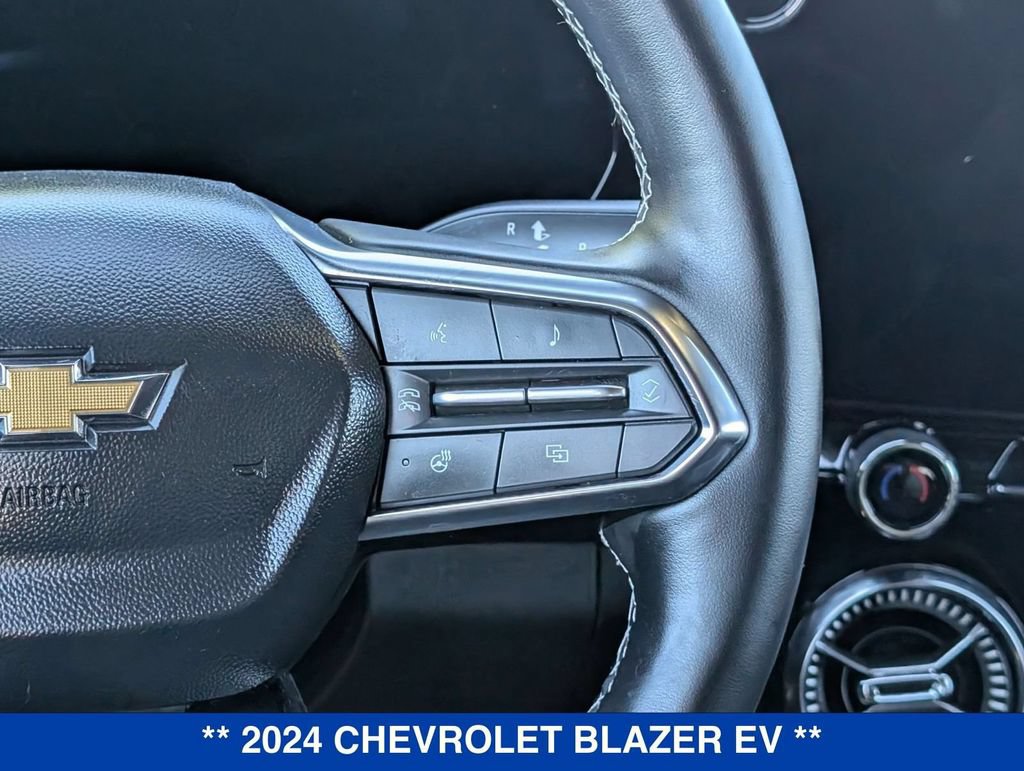 Used 2024 Chevrolet Blazer EV LT AWD/4WD image 19