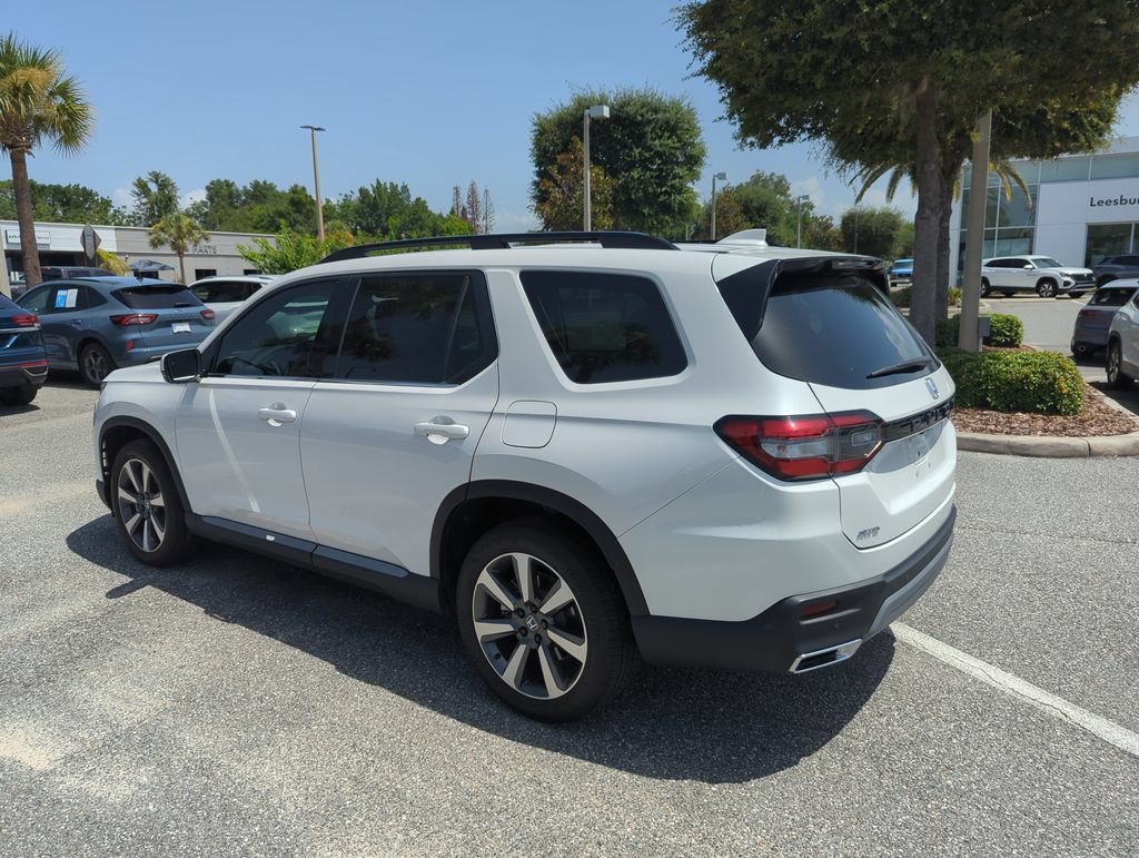 Used 2024 Honda Pilot Elite image 9