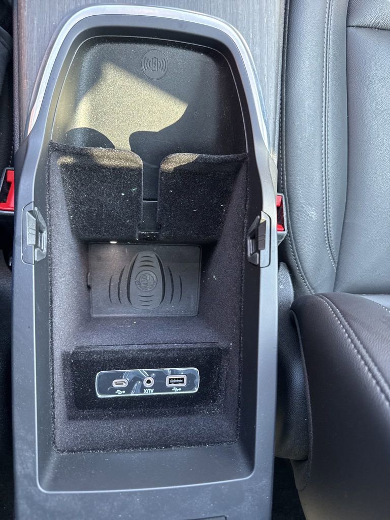 Used 2022 Alfa Romeo Stelvio Ti w/ Active Assist Plus Package image 39