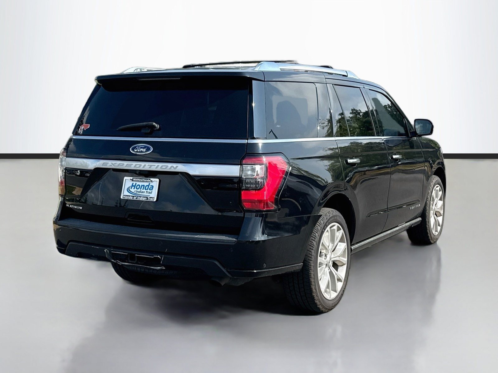 Used 2019 Ford Expedition Platinum AWD/4WD image 7
