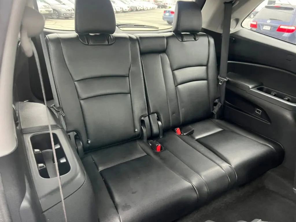 Used 2017 Honda Pilot Elite image 21