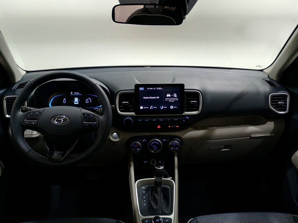 New 2026 Hyundai Venue SEL image 16