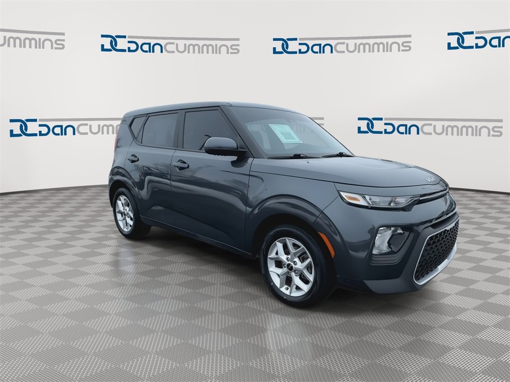 Used 2022 Kia Soul S image 2