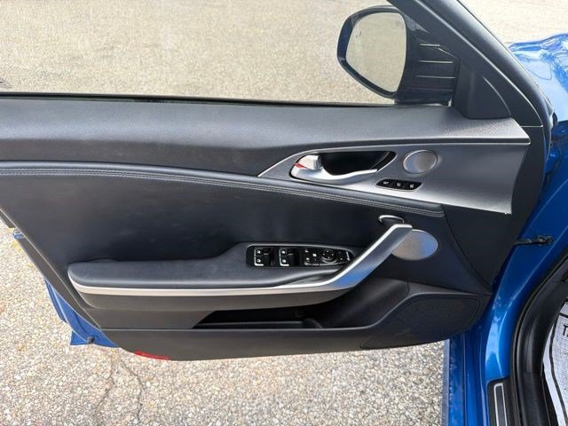 Used 2020 Kia Stinger GT2 AWD/4WD image 9