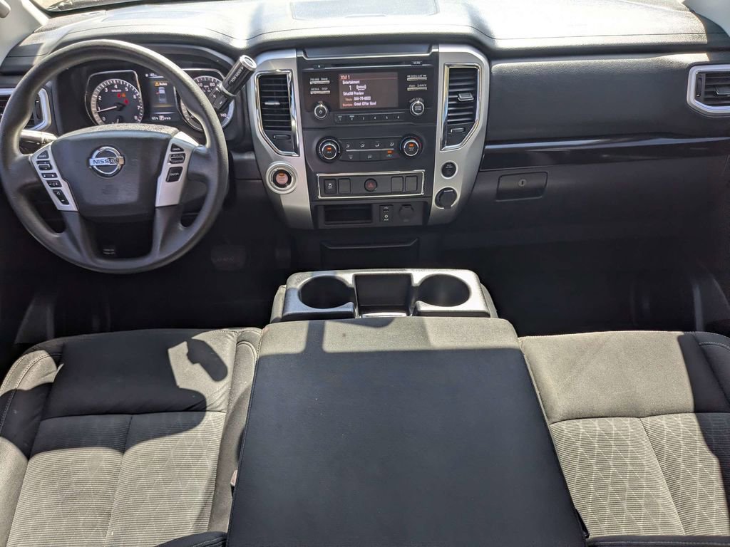 Used 2017 Nissan Titan SV image 14