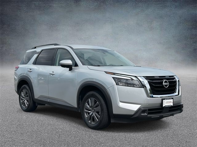 Used 2025 Nissan Pathfinder SV