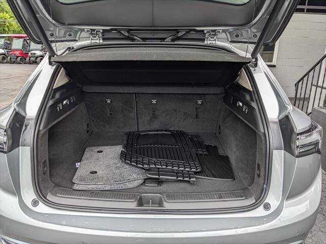Used 2023 Buick Envision Avenir AWD/4WD image 17