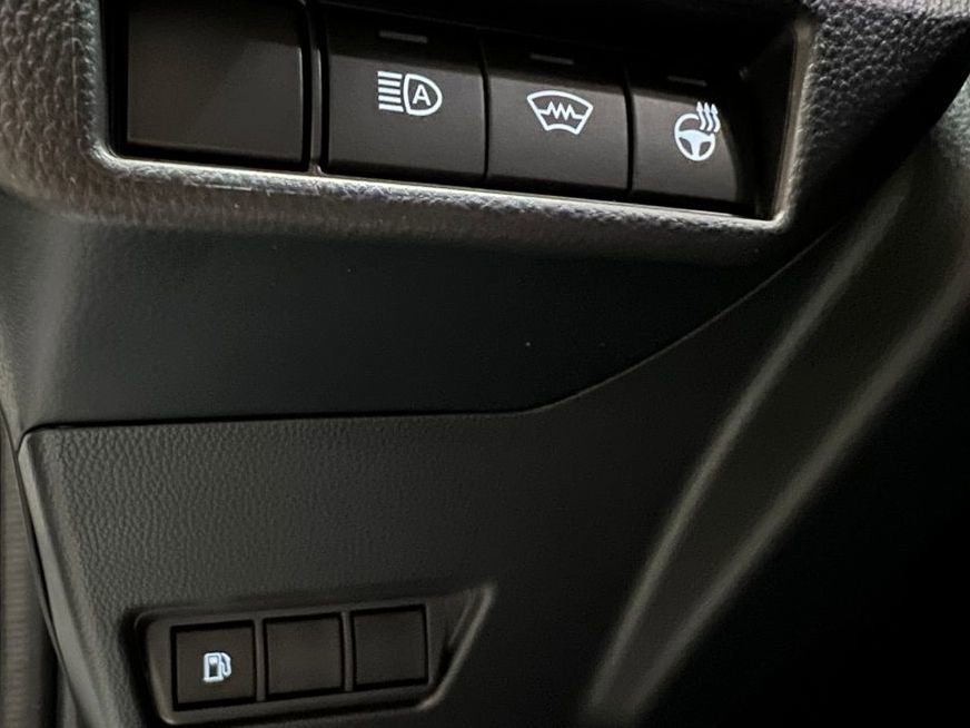 New 2026 Toyota Prius XLE image 38