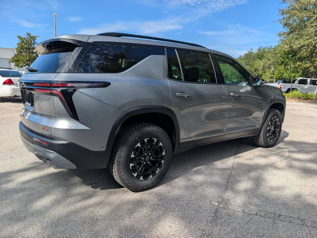 New 2027 Chevrolet Traverse Z71 w/ Enhanced Driving Package AWD/4WD image 9