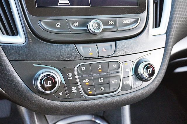 Used 2023 Chevrolet Malibu LT w/ Sport Edition image 26