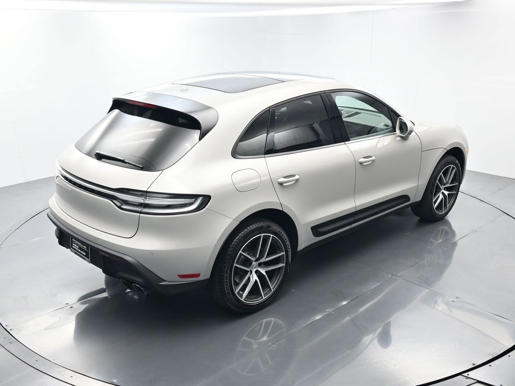 Certified 2026 Porsche Macan Turbo AWD/4WD image 40