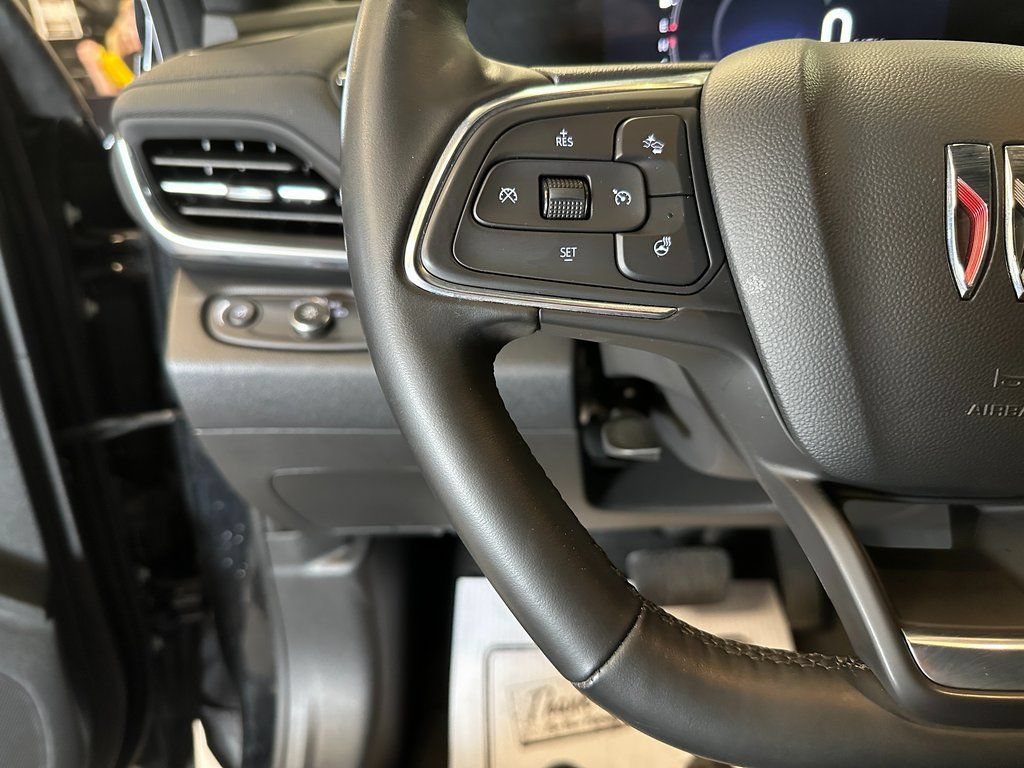 Used 2024 Buick Envista Preferred w/ Convenience I Package FWD image 11
