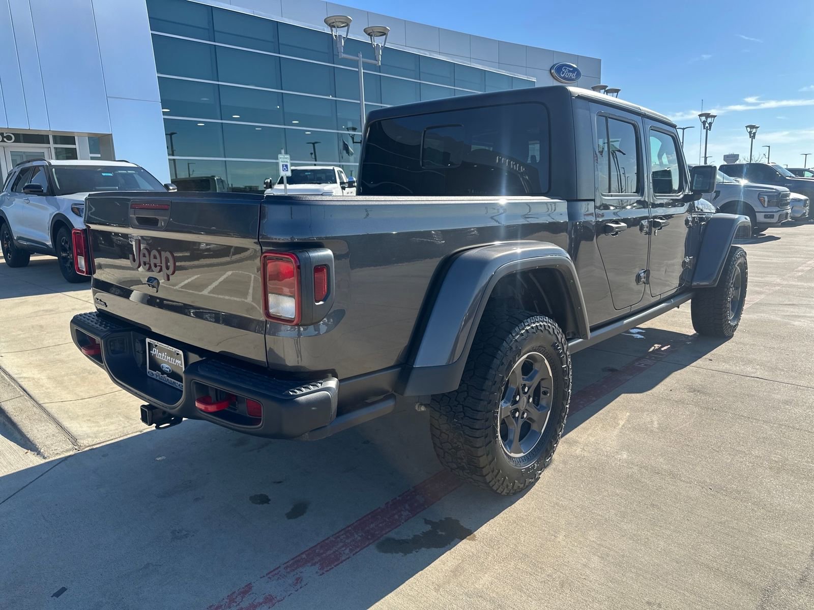 Used 2023 Jeep Gladiator Rubicon w/ Cold Weather Group image 5