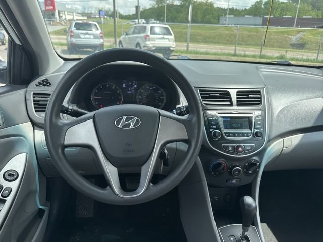 Used 2016 Hyundai Accent SE FWD image 13