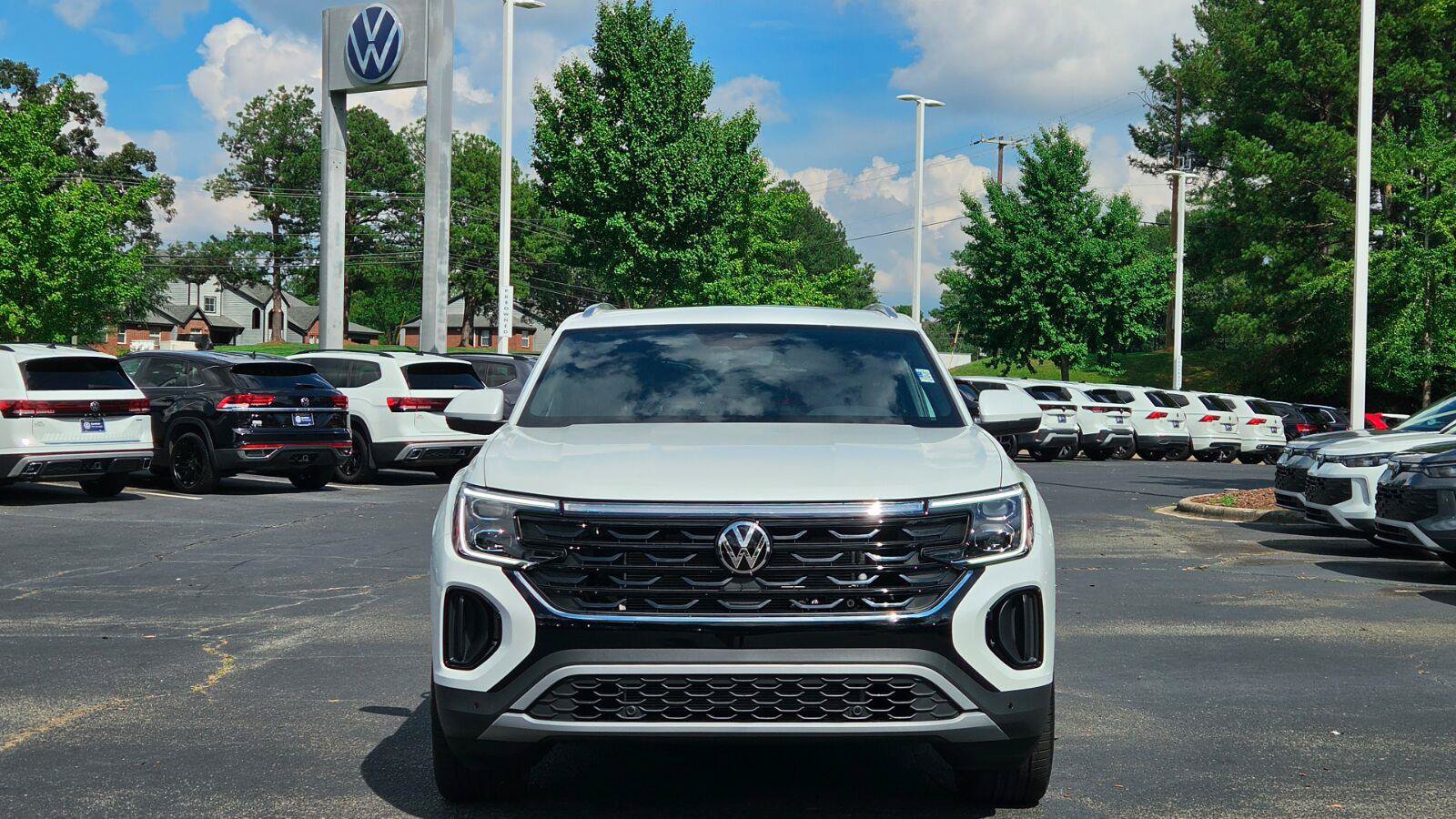 New 2026 Volkswagen Atlas Cross Sport SE AWD/4WD image 8