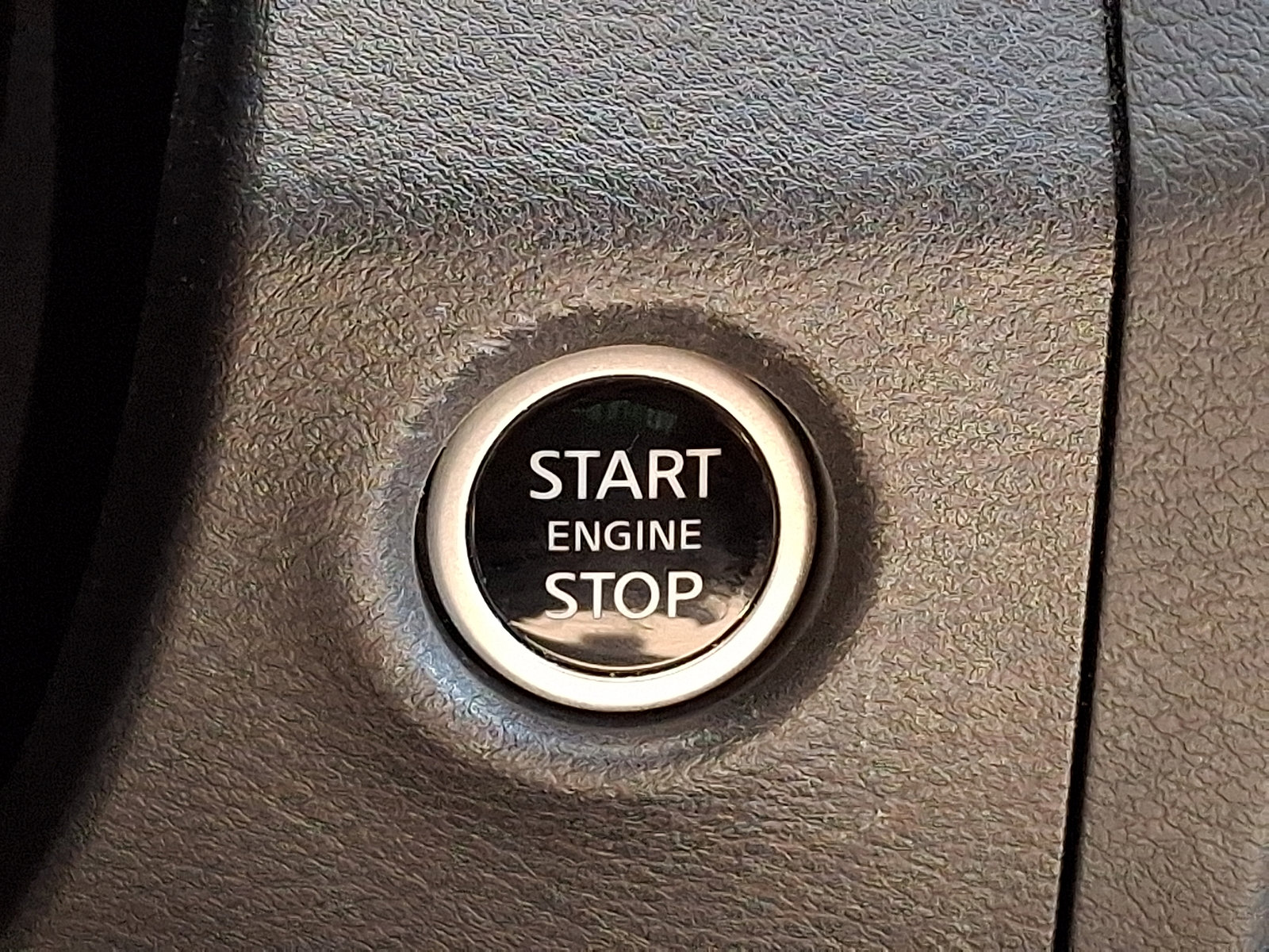 Used 2024 Nissan Frontier SV w/ Technology Package image 22