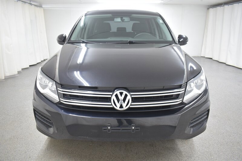 Used 2017 Volkswagen Tiguan Limited FWD image 2