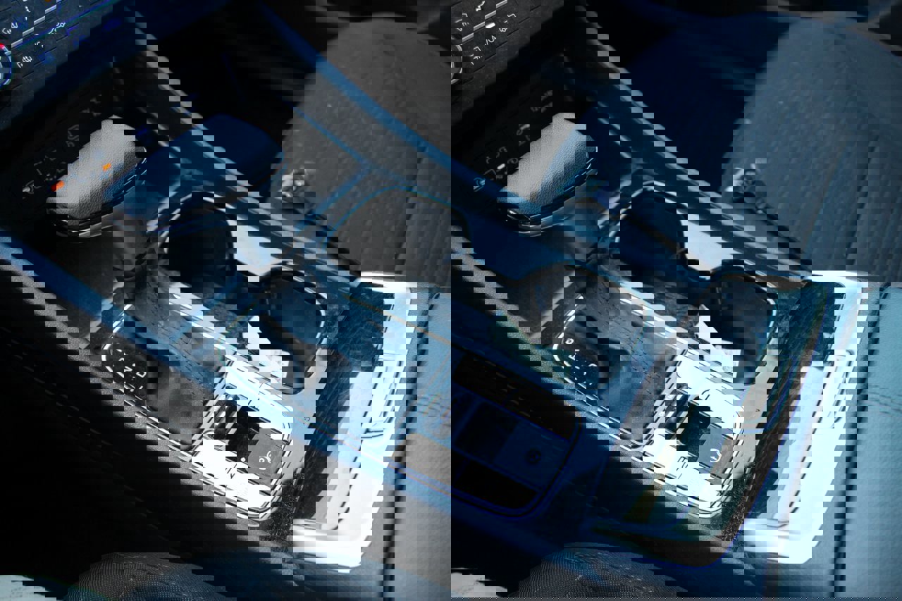 Used 2025 Hyundai Santa Cruz SE image 24