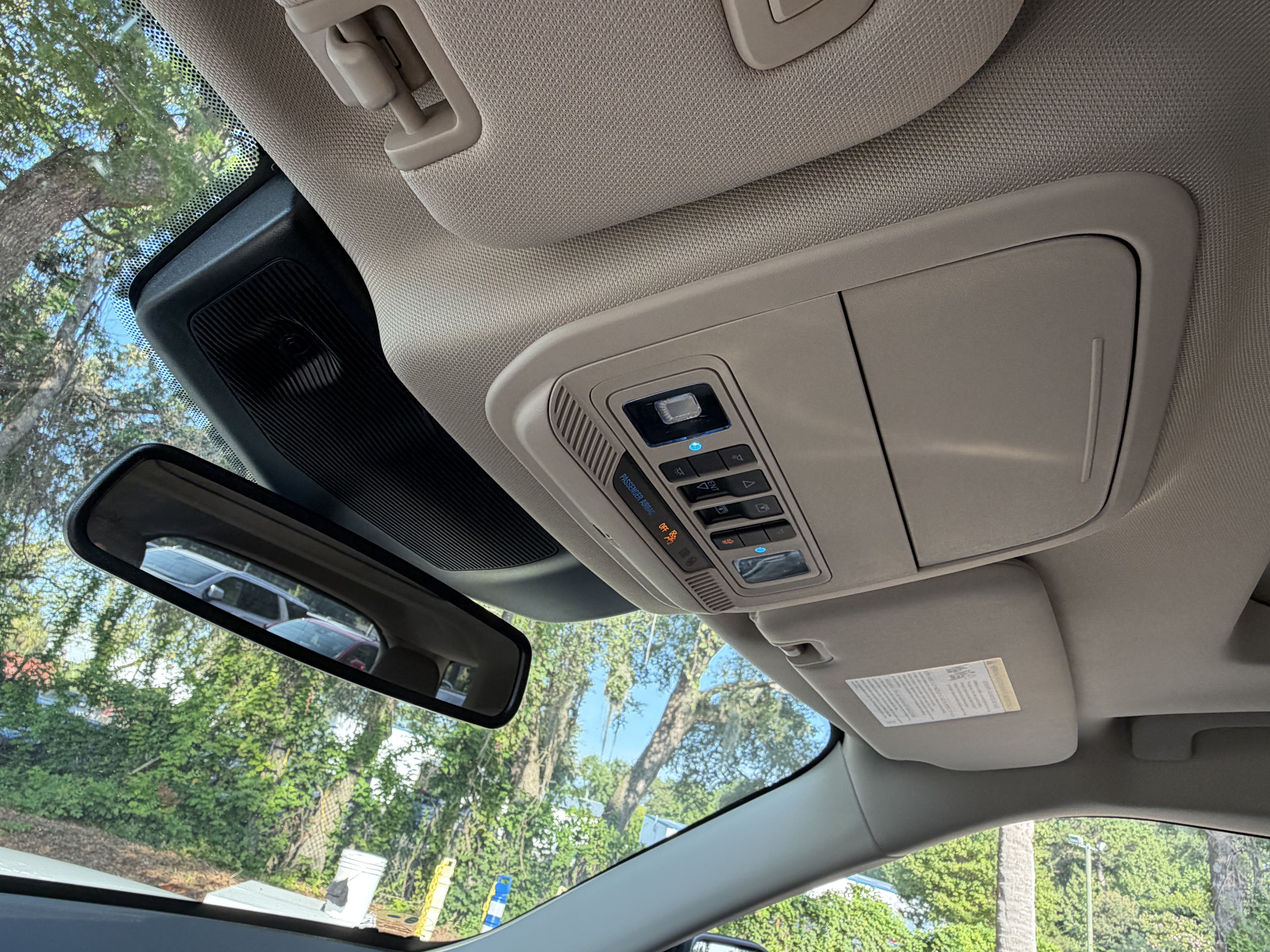 Used 2022 Ford Explorer Limited w/ Equipment Group 301A RWD image 29