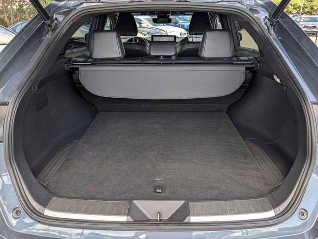 Used 2023 Toyota Venza XLE AWD/4WD image 28