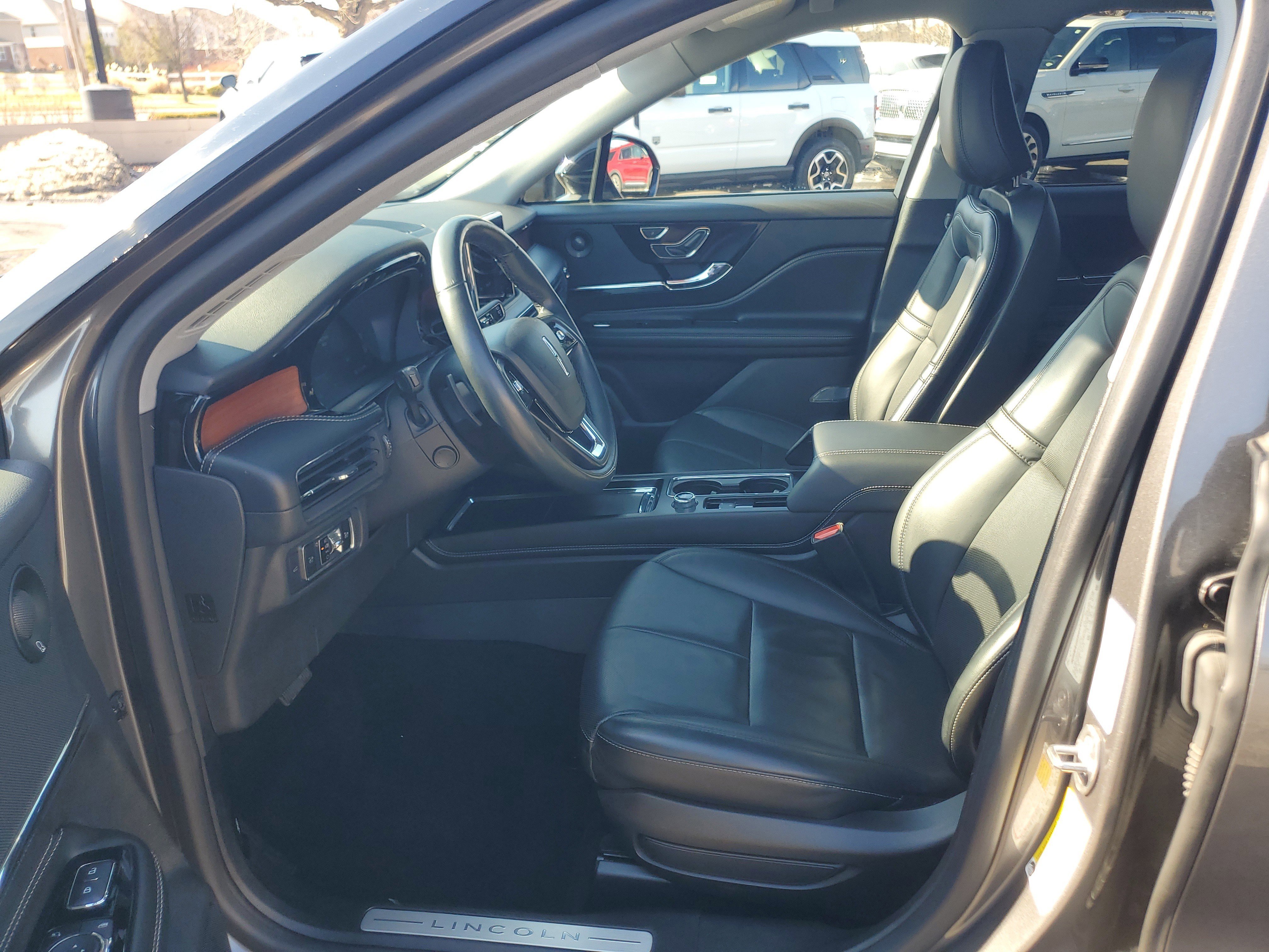 Certified 2022 Lincoln Corsair Reserve w/ Equipment Group 201A image 12