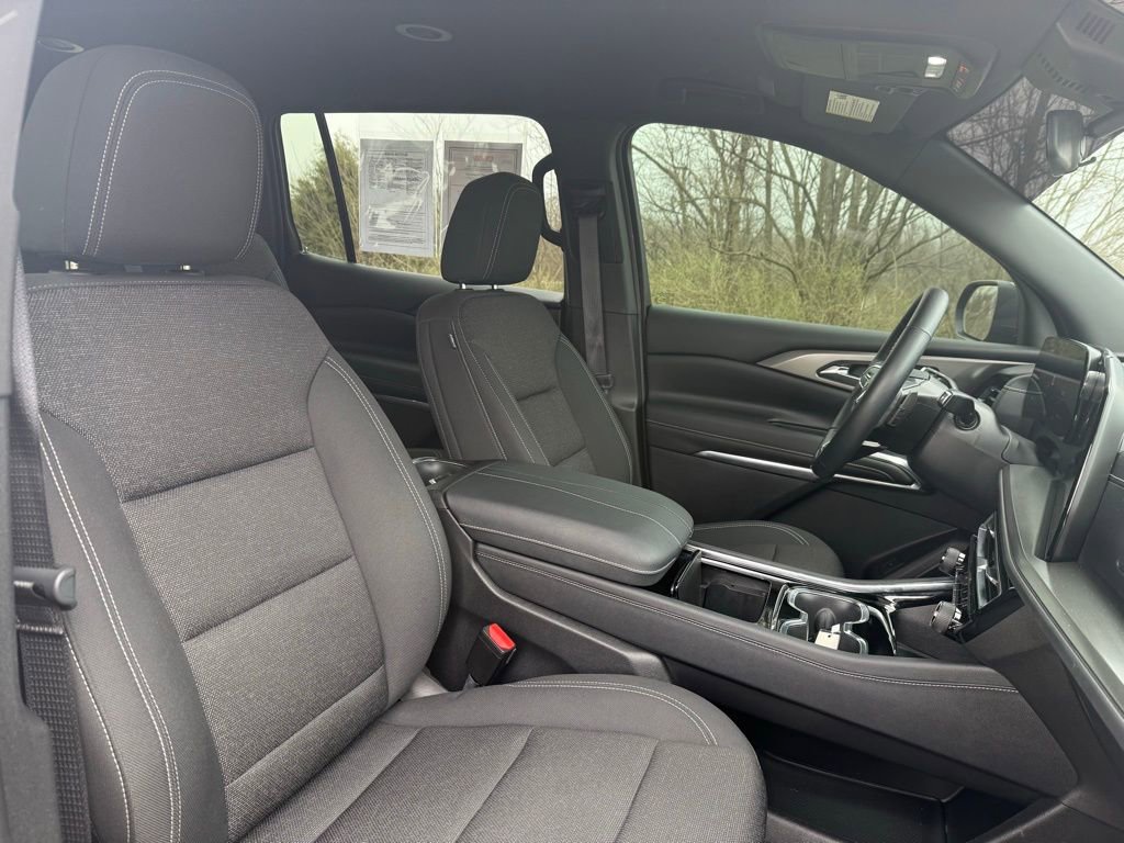 Used 2024 Chevrolet Traverse LS image 22