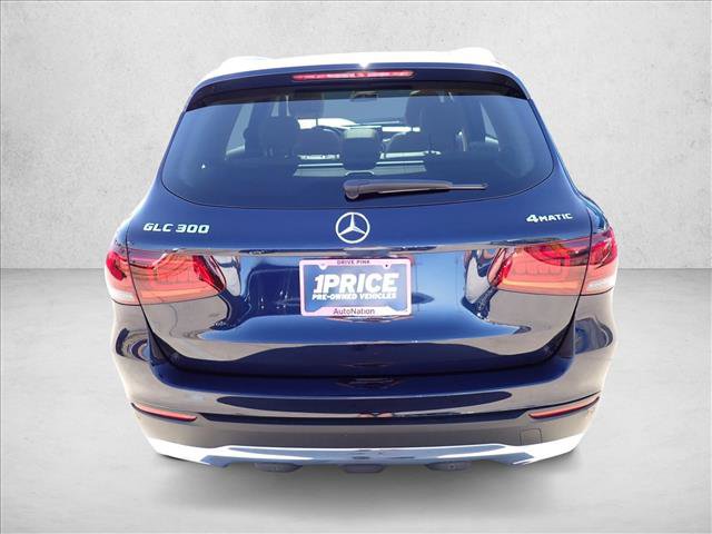 Used 2022 Mercedes-Benz GLC 300 4MATIC image 3