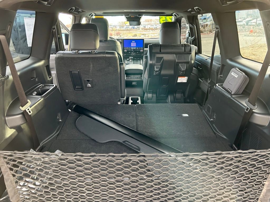Used 2025 Lexus GX 550 image 25