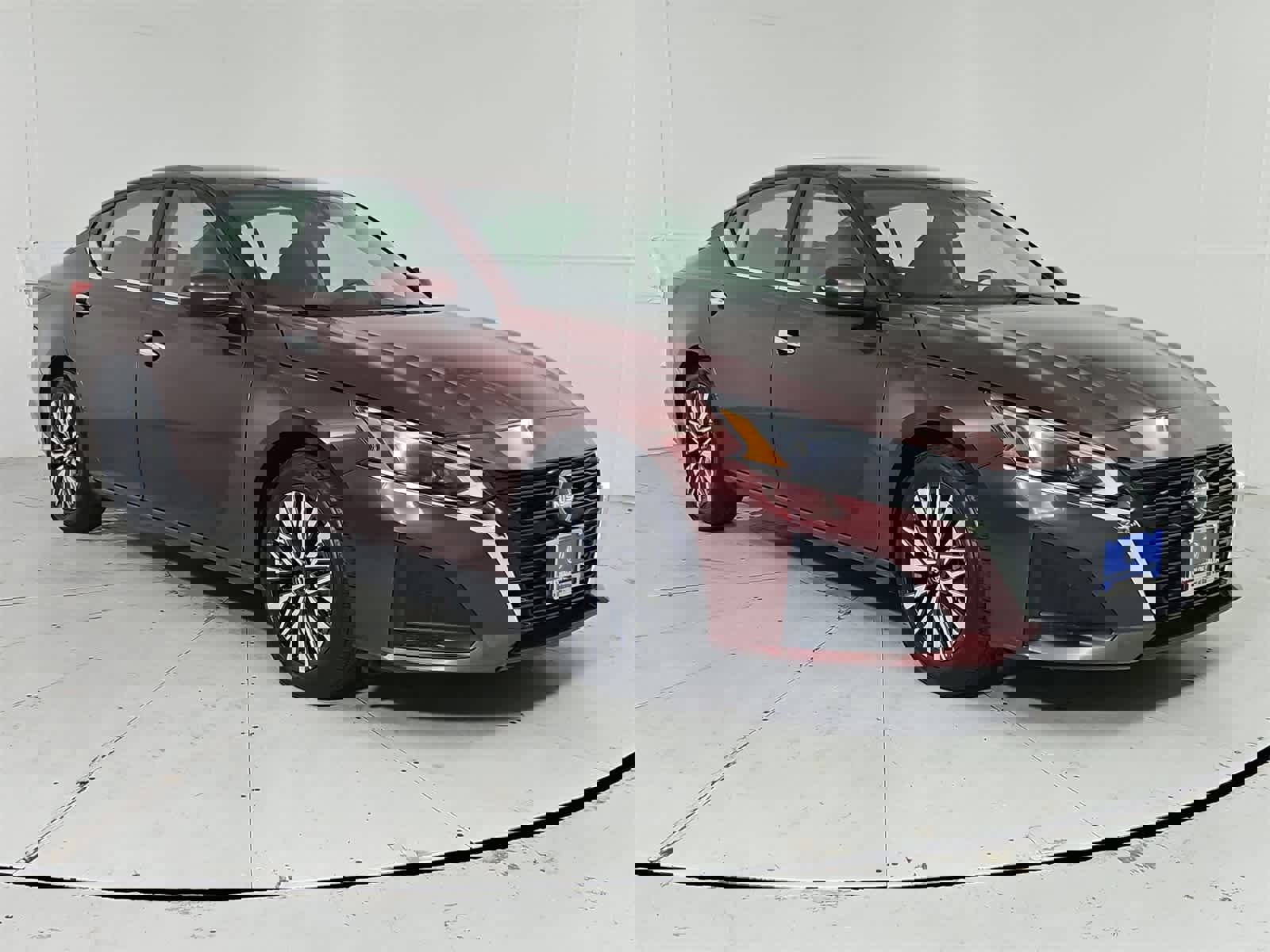 Used 2023 Nissan Altima 2.5 SV image 8