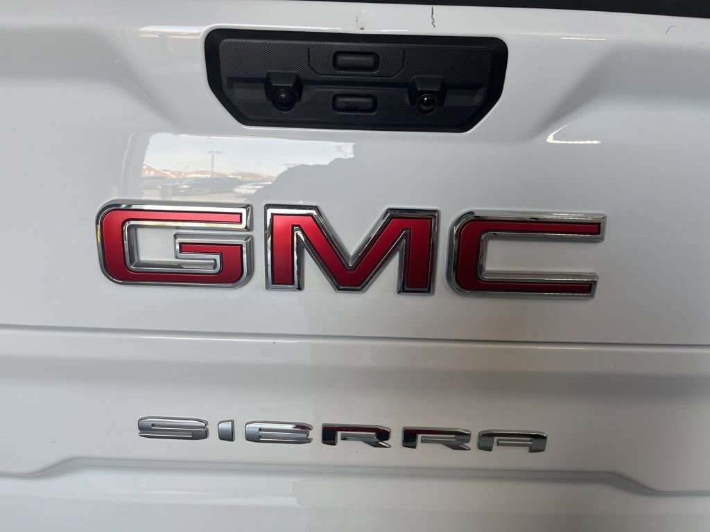 Used 2025 GMC Sierra 1500 AT4 image 46