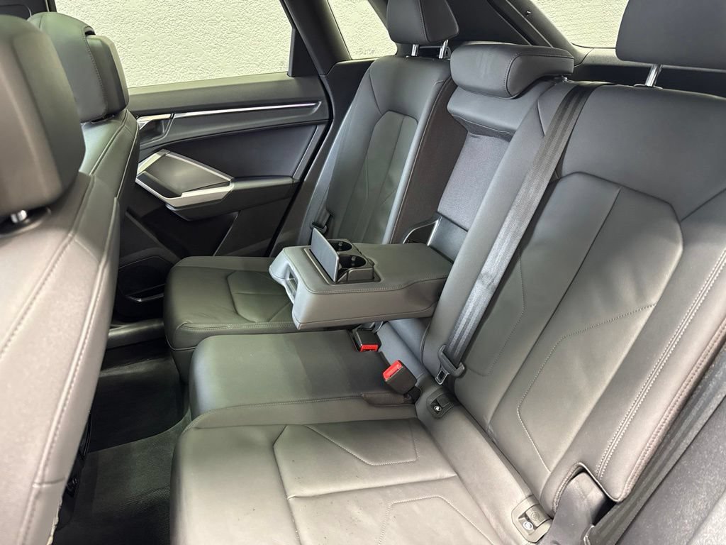 Used 2020 Audi Q3 2.0T Prestige w/ Prestige Package AWD/4WD image 19