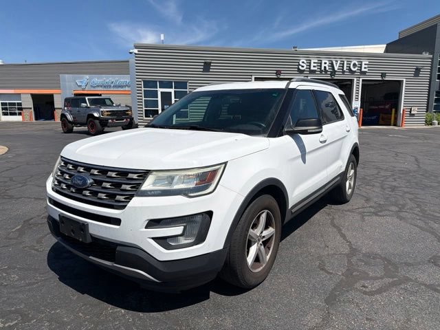 Used 2017 Ford Explorer XLT AWD/4WD image 19